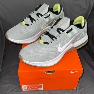 NEW Nike Air Max Alpha Trainer 4 Light Smoke Grey White Men’s Size13 CW3396 005